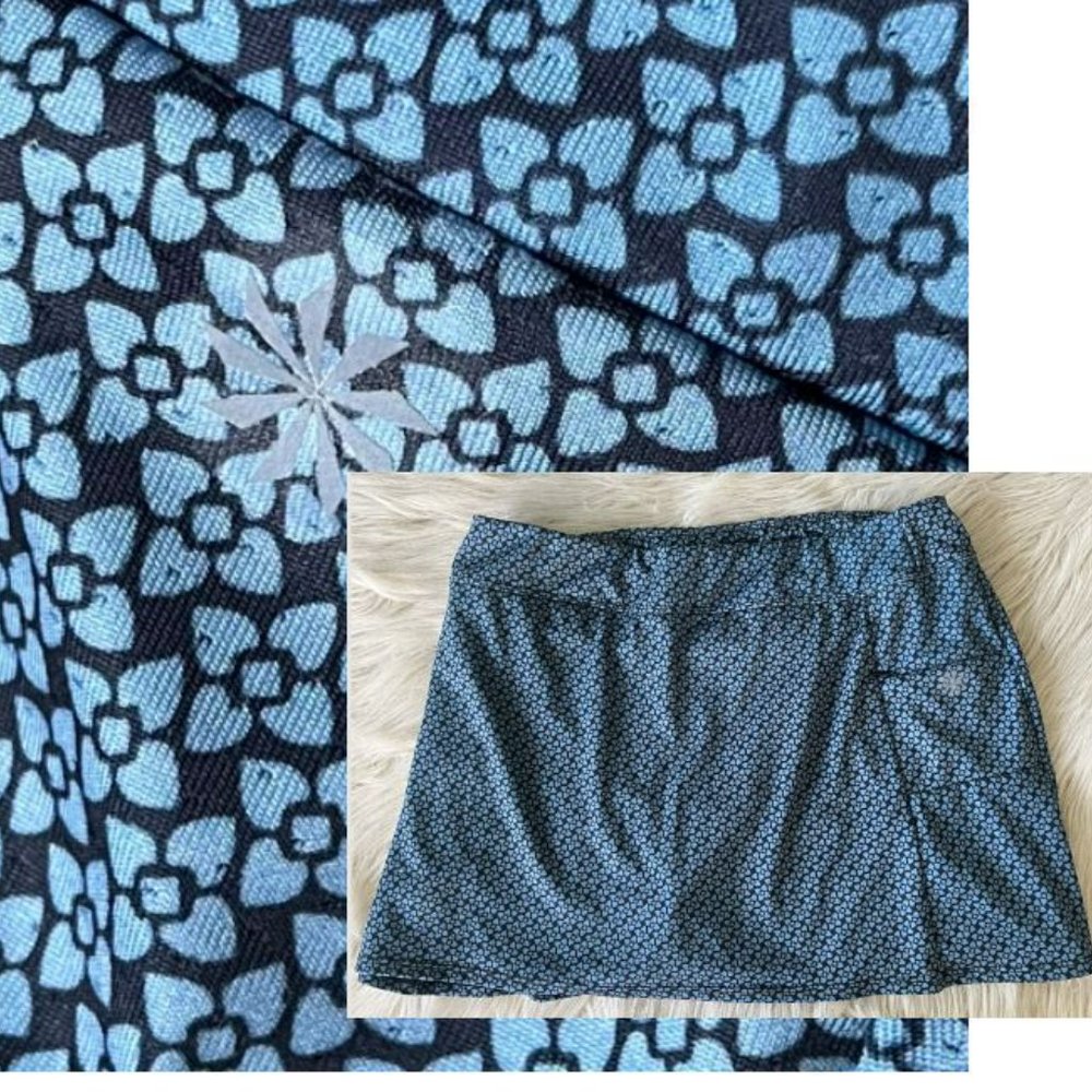 Athleta Navy and Light Blue Floral Mini Skort